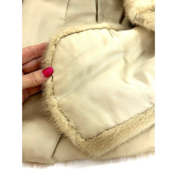 Women’s Mink Cape Vtg 1980s Blond S Shawl Collar Hook Closure Elbow Slits - Picture 15 of 17